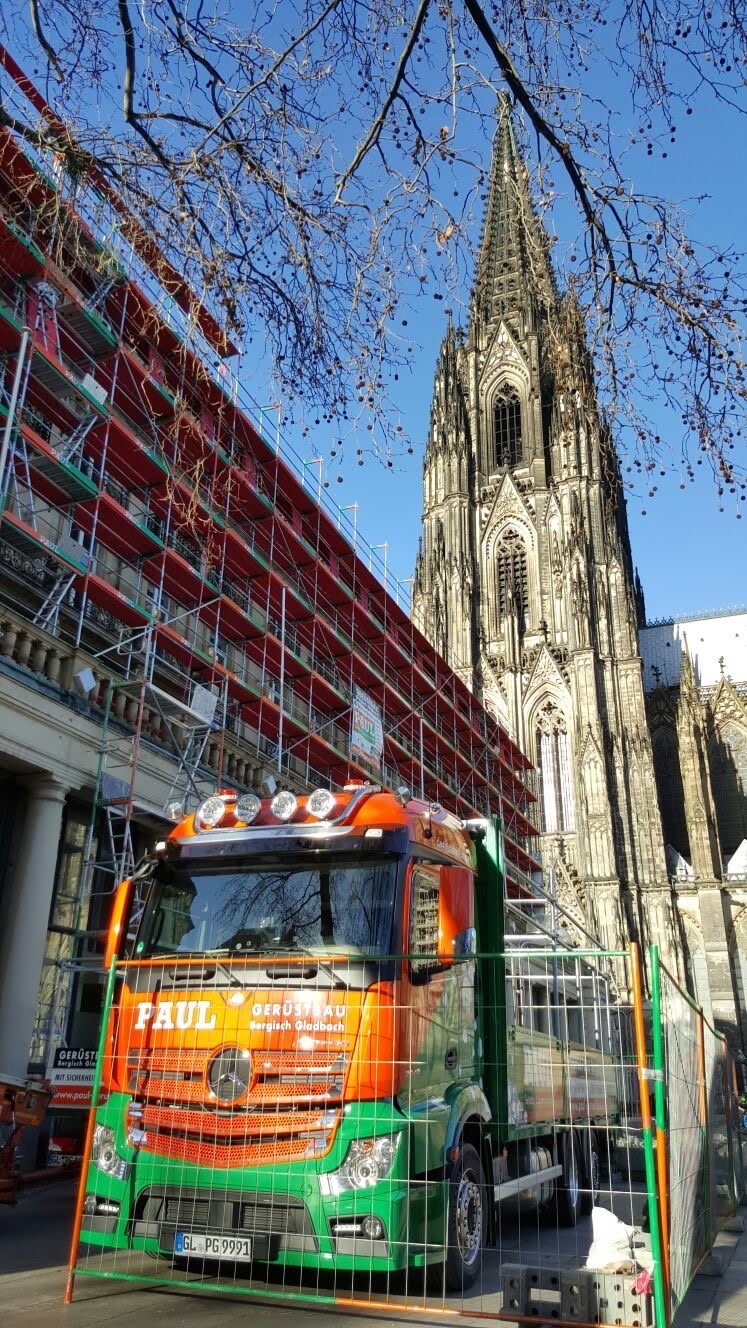 Paul Gerüstbau am Kölner Dom